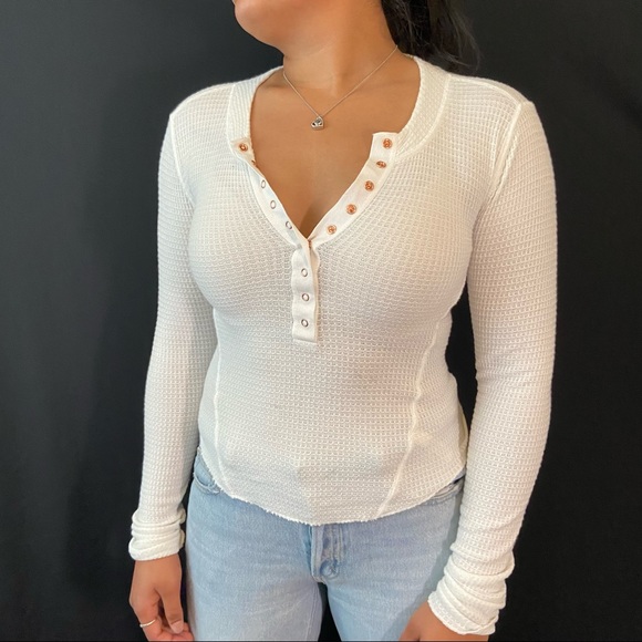 White half button up BBL affect shirt - Picture 4 of 4